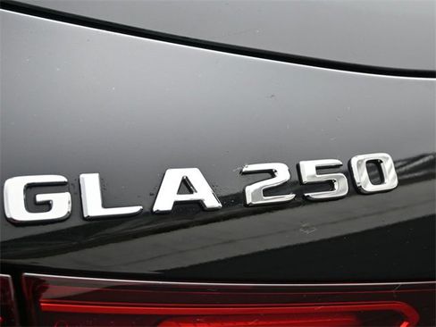 New 2025 Mercedes-Benz GLA 250 image 16