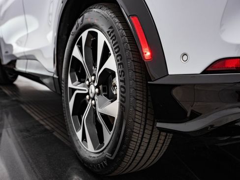 Used 2022 Ford Mustang Mach-E Premium AWD/4WD image 45