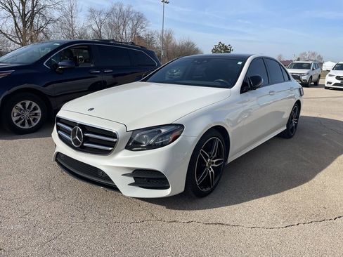 Used 2019 Mercedes-Benz E 300 4MATIC image 2
