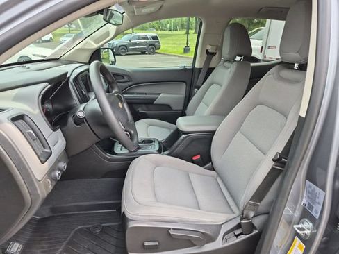 Used 2022 Chevrolet Colorado W/T w/ Custom Special Edition AWD/4WD image 20