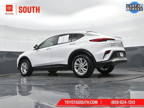 Used 2025 Buick Envista Preferred w/ Convenience II Package image 45