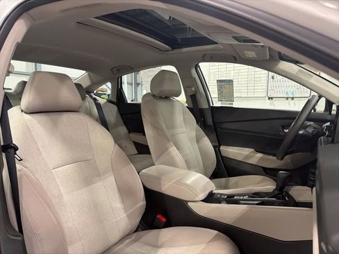 Certified 2024 Honda Accord EX image 18