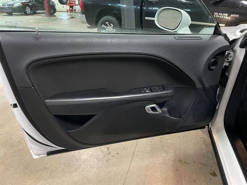 Used 2020 Dodge Challenger SXT image 19