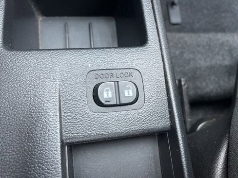 Used 2014 MAZDA MAZDA2 Sport image 22