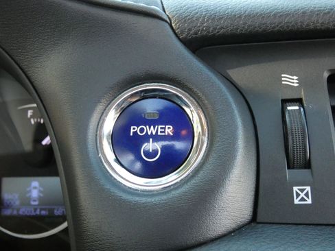 Used 2017 Lexus CT 200h image 59