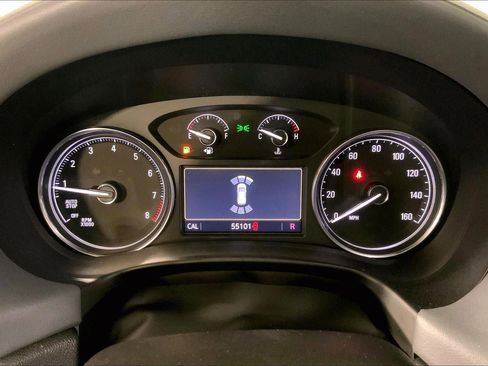 Used 2023 Buick Enclave Essence image 20