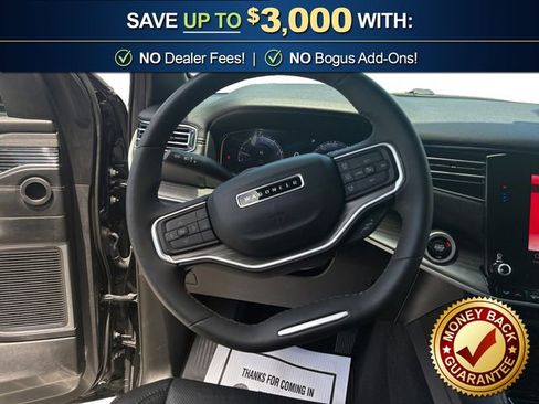 Used 2023 Jeep Wagoneer L Series III RWD image 18