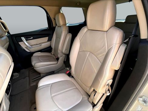 Used 2011 GMC Acadia SLT FWD image 19