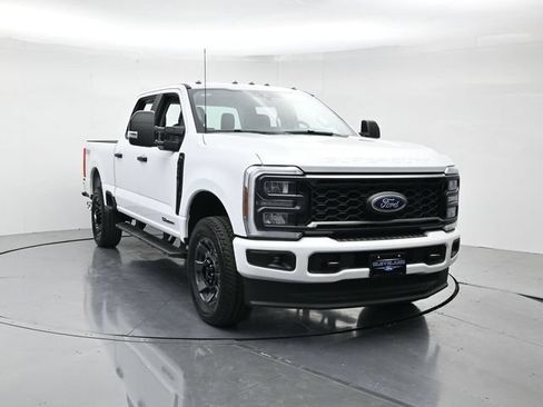 New 2026 Ford F250 XL w/ STX Appearance Package AWD/4WD image 5