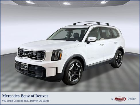 Used 2023 Kia Telluride S w/ S Sunroof Package AWD/4WD image 1
