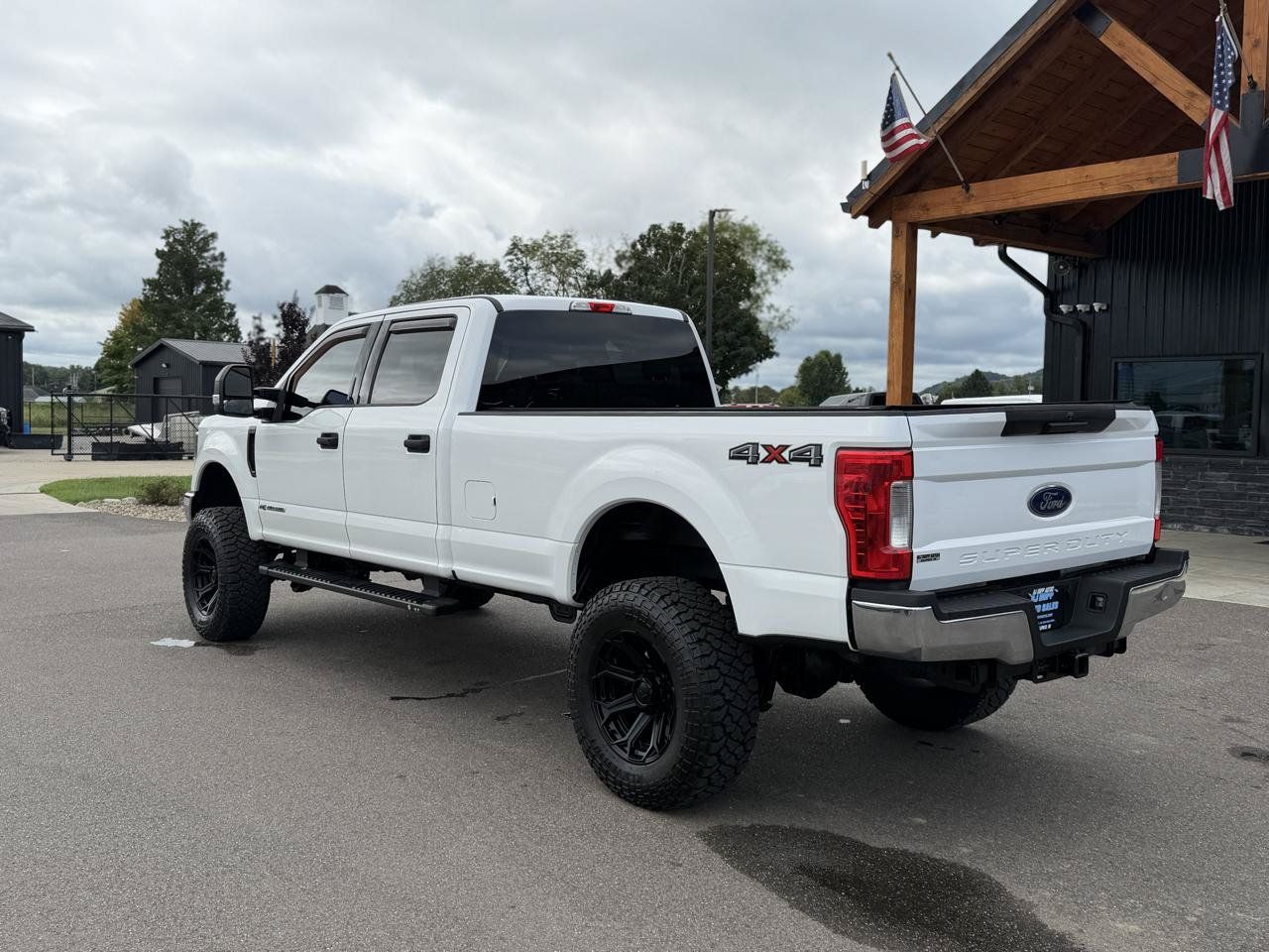 Used 2019 Ford F250 XLT AWD/4WD image 6