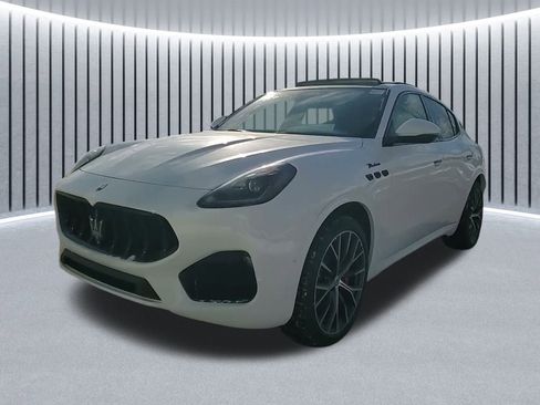 New 2026 Maserati Grecale Modena image 20