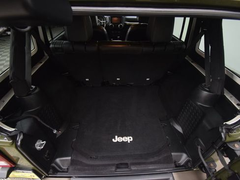 Used 2016 Jeep Wrangler Unlimited Sahara AWD/4WD image 26