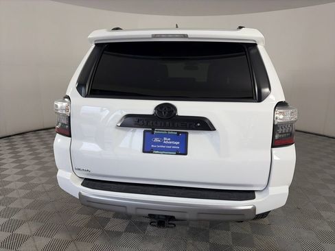 Used 2019 Toyota 4Runner TRD Off-Road Premium image 6