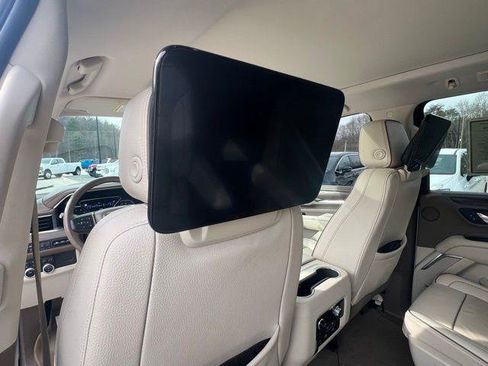 Used 2021 GMC Yukon XL Denali w/ Denali Premium Package image 24