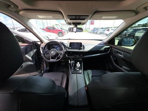 Used 2021 Nissan Rogue SV w/ Premium Package FWD image 26