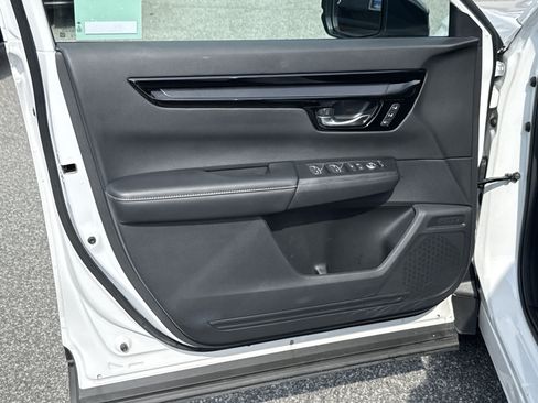 Certified 2025 Honda CR-V Sport Touring image 14