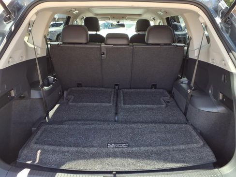 Used 2020 Volkswagen Tiguan SE FWD image 6