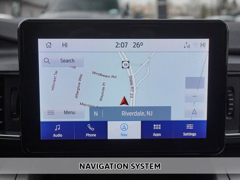 Used 2022 Ford Explorer XLT w/ Equipment Group 202A image 3