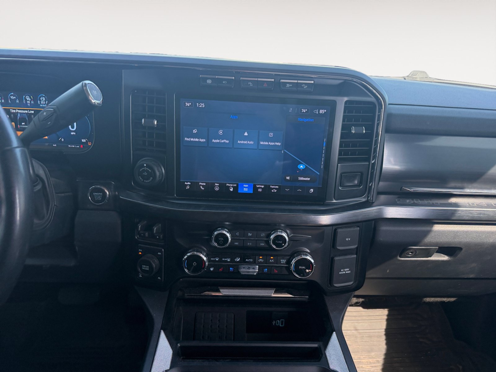 Used 2024 Ford F250 Lariat w/ Lariat Ultimate Package AWD/4WD image 11