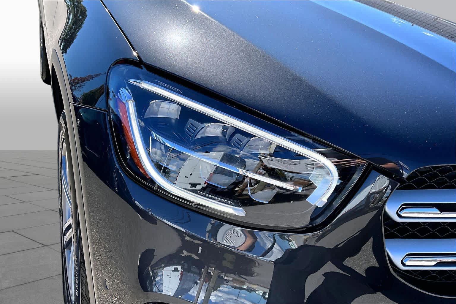 Used 2022 Mercedes-Benz GLC 300 4MATIC image 26
