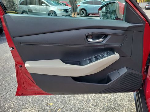 Used 2025 Honda Accord LX image 12
