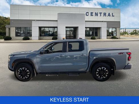 Used 2023 Nissan Frontier PRO-4X w/ Pro Convenience Package image 2