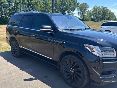 Used 2020 Lincoln Navigator Reserve w/ Equipment Group 208A Reserve AWD/4WD image 3