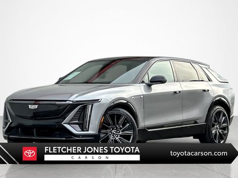 Used 2025 Cadillac Lyriq Sport image 1
