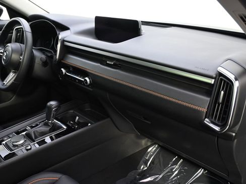 Used 2025 MAZDA CX-50 AWD 2.5 S w/ Premium Plus Pkg image 15