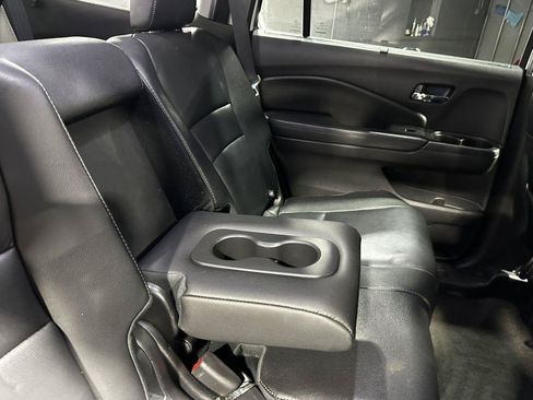 Used 2017 Honda Pilot Touring image 48