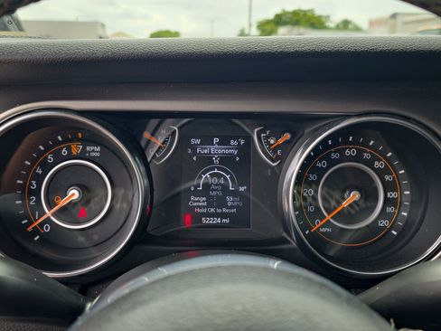 Used 2020 Jeep Gladiator Sport w/ Quick Order Package 24S AWD/4WD image 27