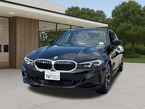 Used 2026 BMW 330i Sedan w/ Parking Assistance Package RWD image 3