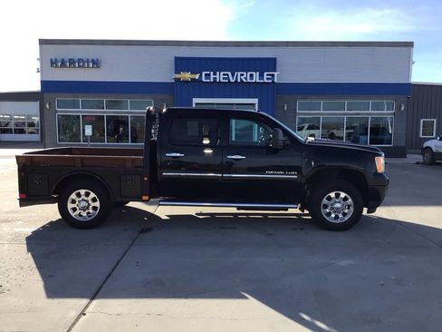 Used 2012 GMC Sierra 3500 Denali w/ Suspension Package, Off-Road image 6