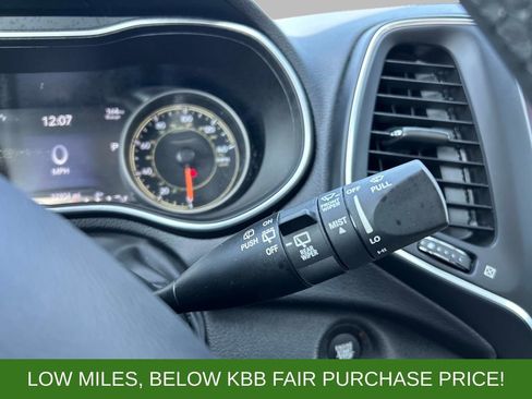 Used 2023 Jeep Cherokee Altitude Lux w/ Lux Elite Package AWD/4WD image 28