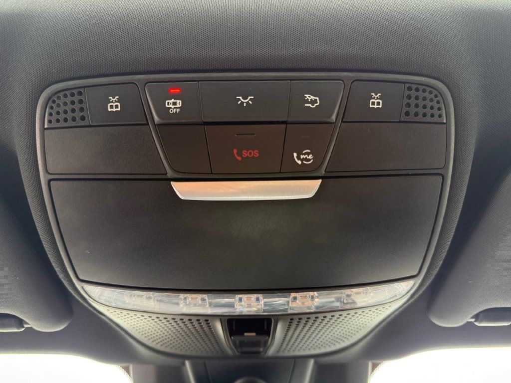 Used 2023 Mercedes-Benz E 350 4MATIC Sedan image 17