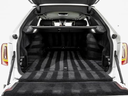 Used 2023 Rolls-Royce Cullinan Black Badge image 65