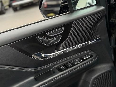 Used 2022 Lincoln Corsair AWD w/ Equipment Group 101A image 15