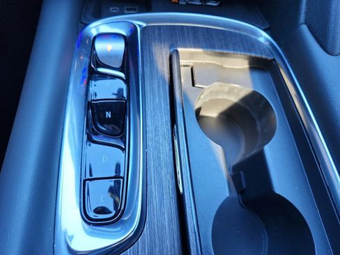 Certified 2024 Buick Enclave Avenir w/ Avenir Technology Package image 21