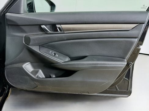 Used 2021 Honda Accord LX image 30