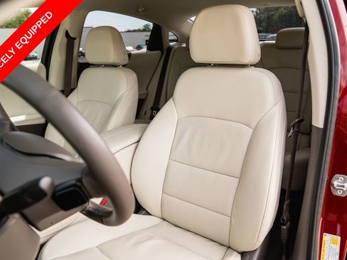 Used 2024 Chevrolet Malibu LT FWD image 24