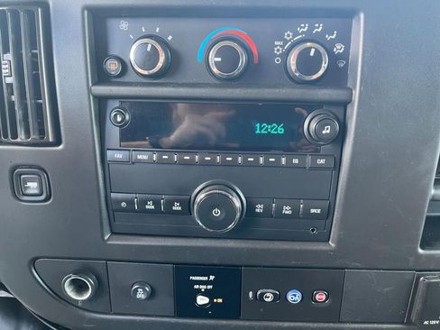 Used 2020 Chevrolet Express 3500 LS image 16