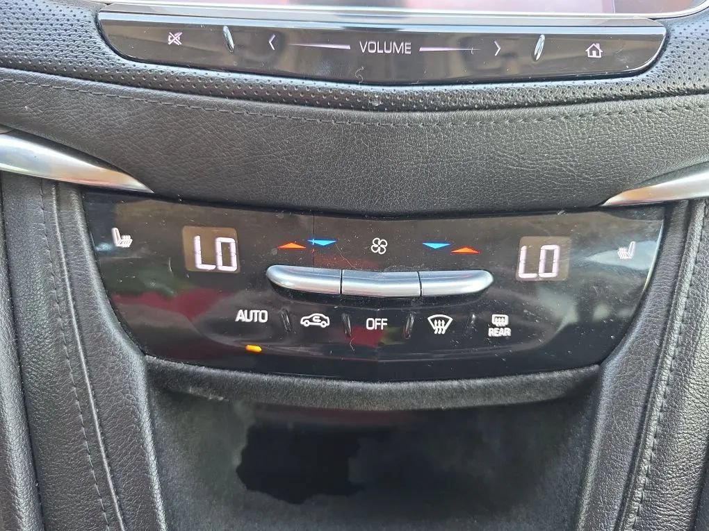Used 2017 Cadillac XT5 Luxury FWD image 34