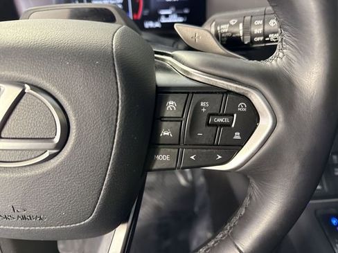 Used 2025 Lexus GX 550 AWD/4WD image 13