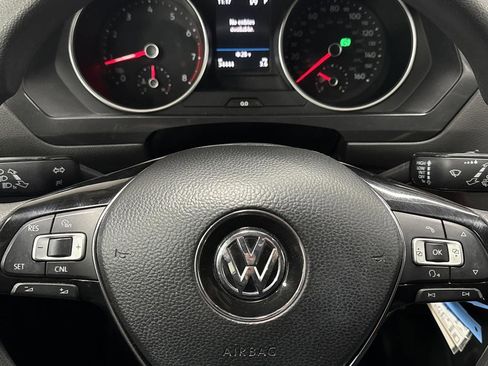 Used 2018 Volkswagen Tiguan S image 14