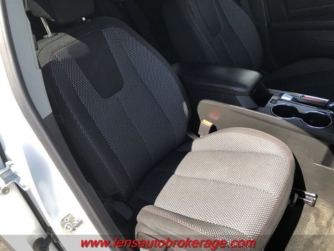 Used 2017 GMC Terrain SLE FWD image 23