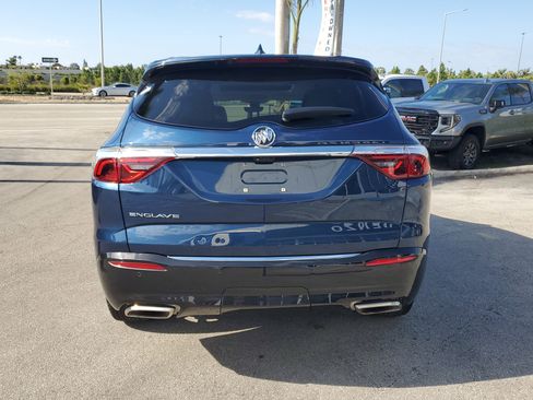 Used 2022 Buick Enclave Essence w/ Experience Buick Package image 6