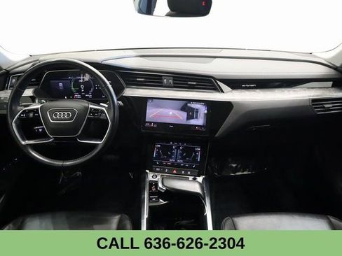 Used 2021 Audi e-tron Premium w/ Convenience Plus Package image 15