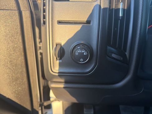 Used 2018 Chevrolet Silverado 1500 LS image 18