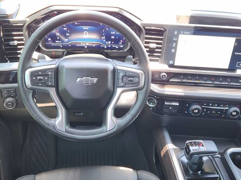 Used 2025 Chevrolet Silverado 1500 RST AWD/4WD image 25